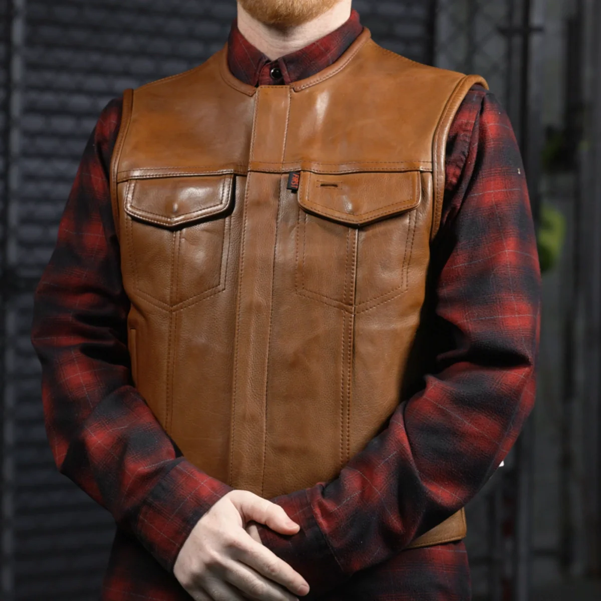 0-lowside-men-s-motorcycle-leather-vest-13.webp Lowside Men's Motorcycle Leather Vest
