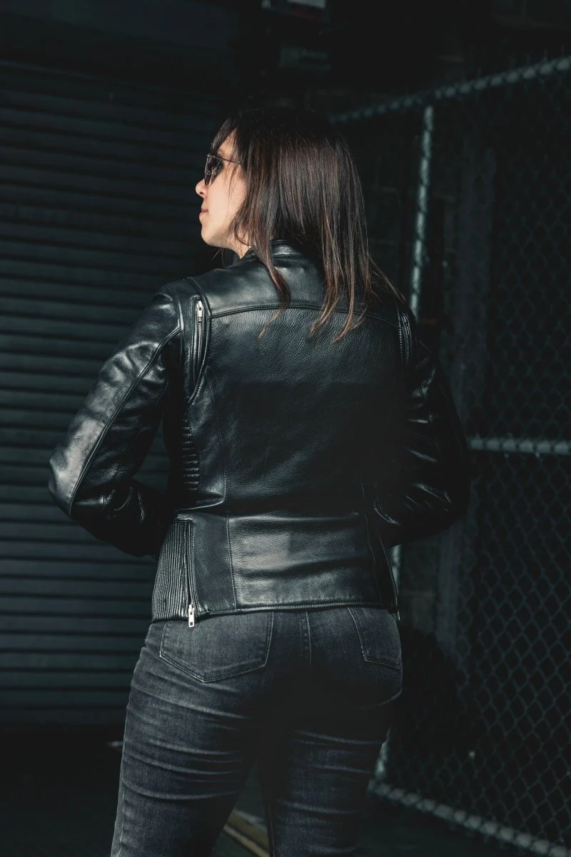 1123-cyclone-women-s-motorcycle-leather-jacket-7.webp Cyclone - Women's Motorcycle Leather Jacket