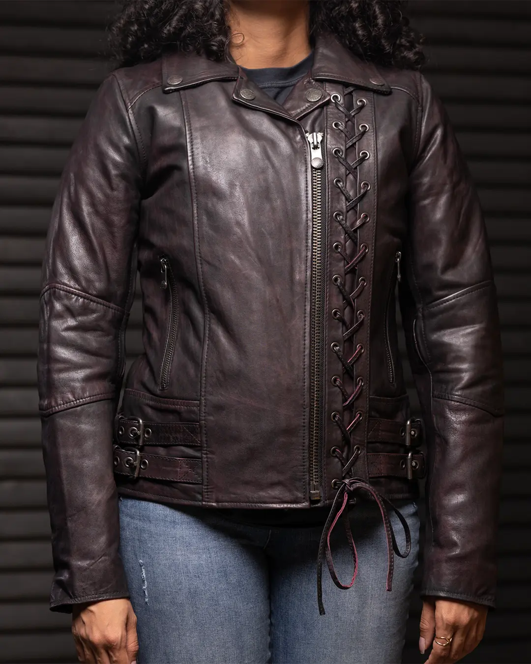 1353-wildside-women-s-motorcycle-leather-jacket-13.webp Wildside - Women's Motorcycle Leather Jacket