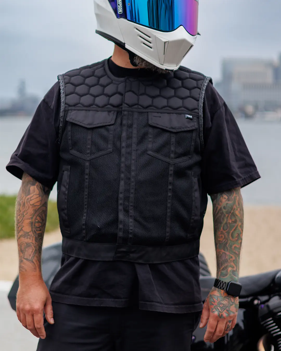 1877-lowside-hornet-moto-mesh-men-s-club-style-vest-18.webp Lowside Hornet Moto Mesh Men's Club Style Vest