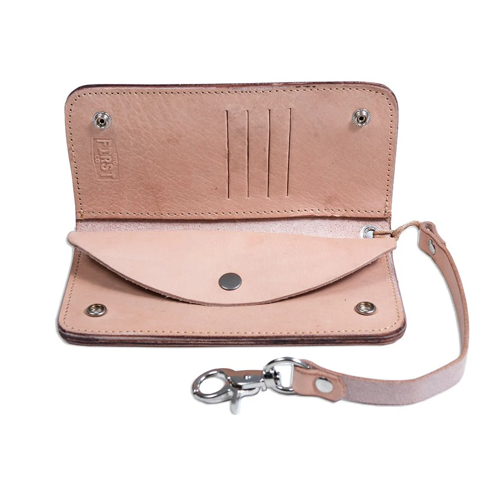 3092-born-free-leather-full-size-trucker-wallet-2.webp Born Free - Leather Full Size Trucker Wallet