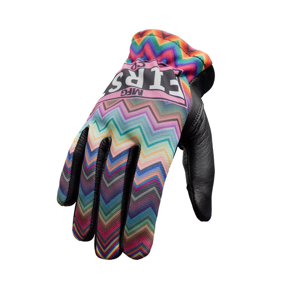 7071-multicolor-women-s-clutch-gloves-1.webp MultiColor Women's Clutch Gloves