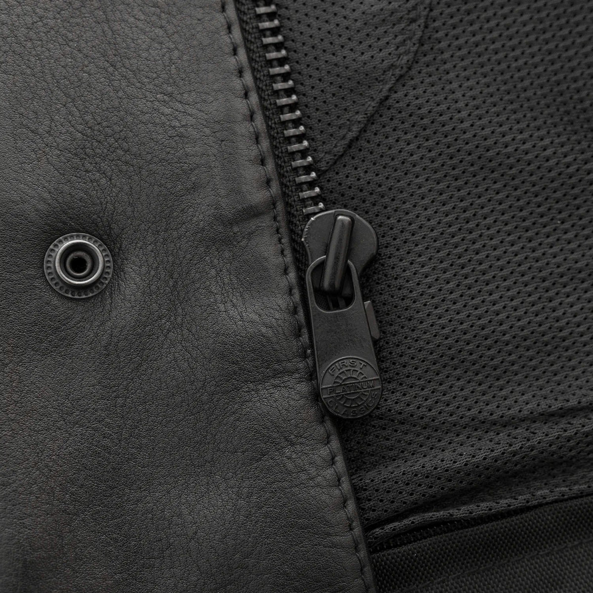 7755-highside-men-s-motorcycle-leather-vest-4.jpg Highside Men's Motorcycle Leather Vest