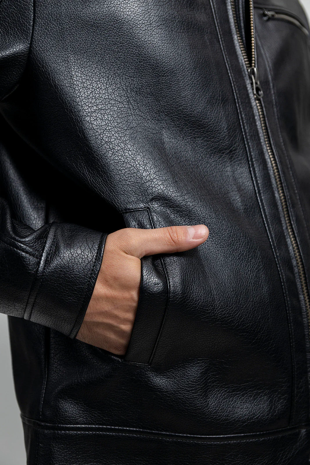 9933-conner-men-s-vegan-faux-leather-jacket-4.webp Conner Men's Vegan Faux Leather Jacket